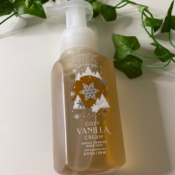 Bath & Body Works Other - ☀️BUNDLE TO SAVE☀️Bath & Body Works Foaming hand soap